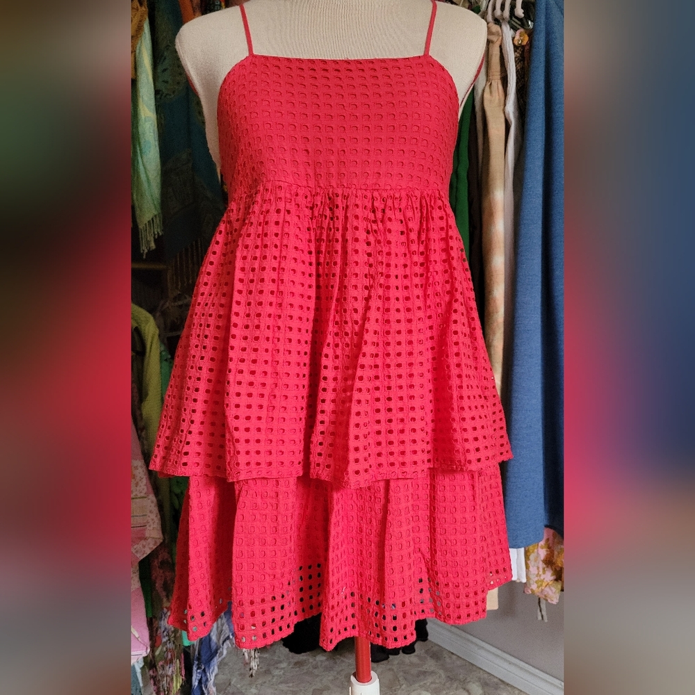 sxS-M Mini Eyelet Dress